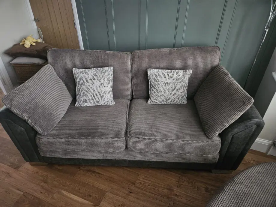 2 seater & oval cuddler sofa