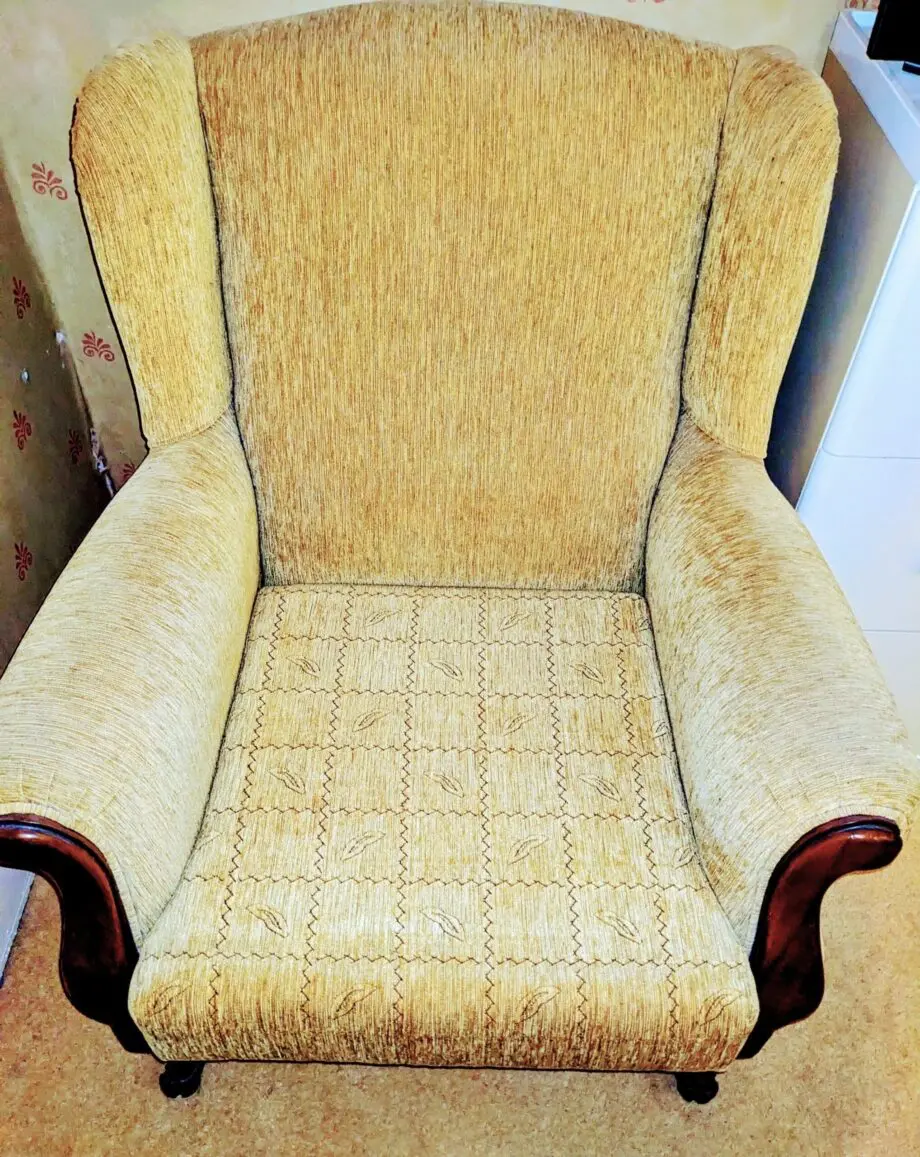 Hand-made, Chippendale style Turkish sofa suite