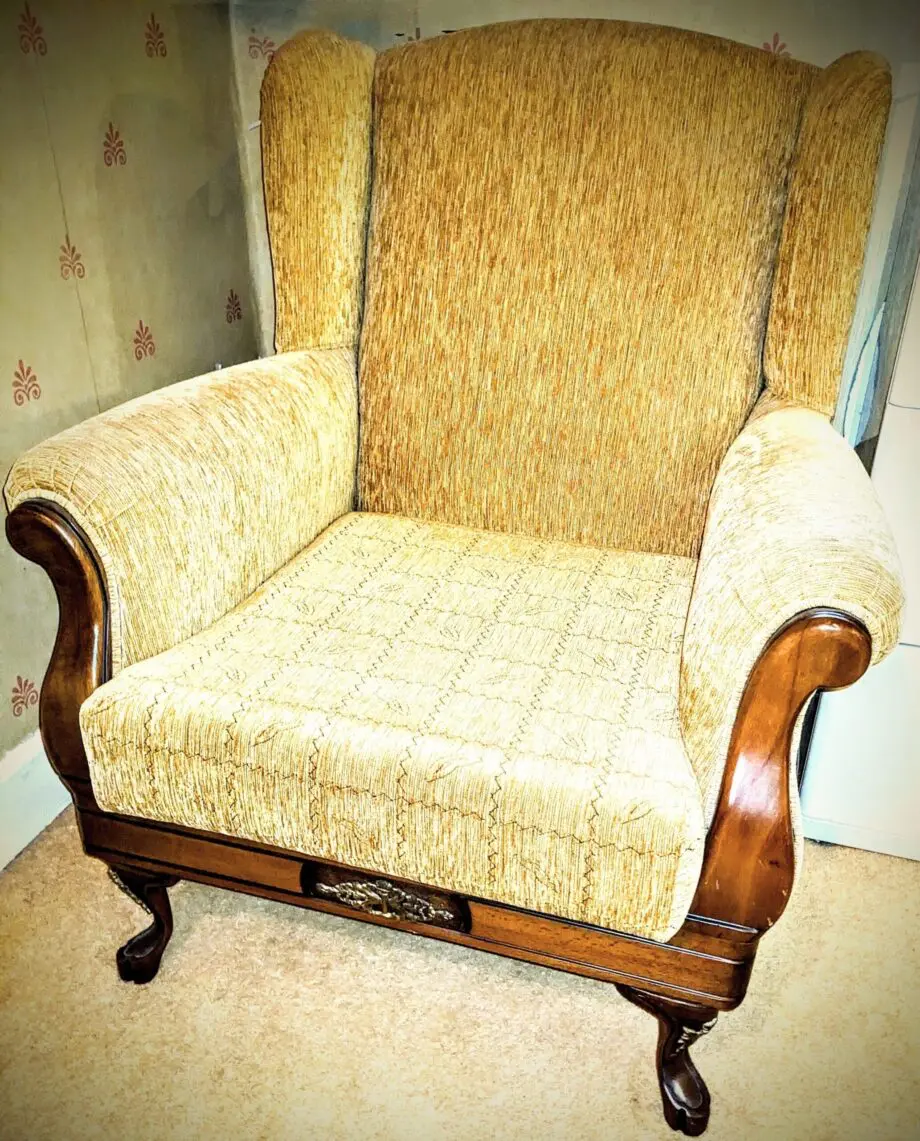 Hand-made, Chippendale style Turkish sofa suite
