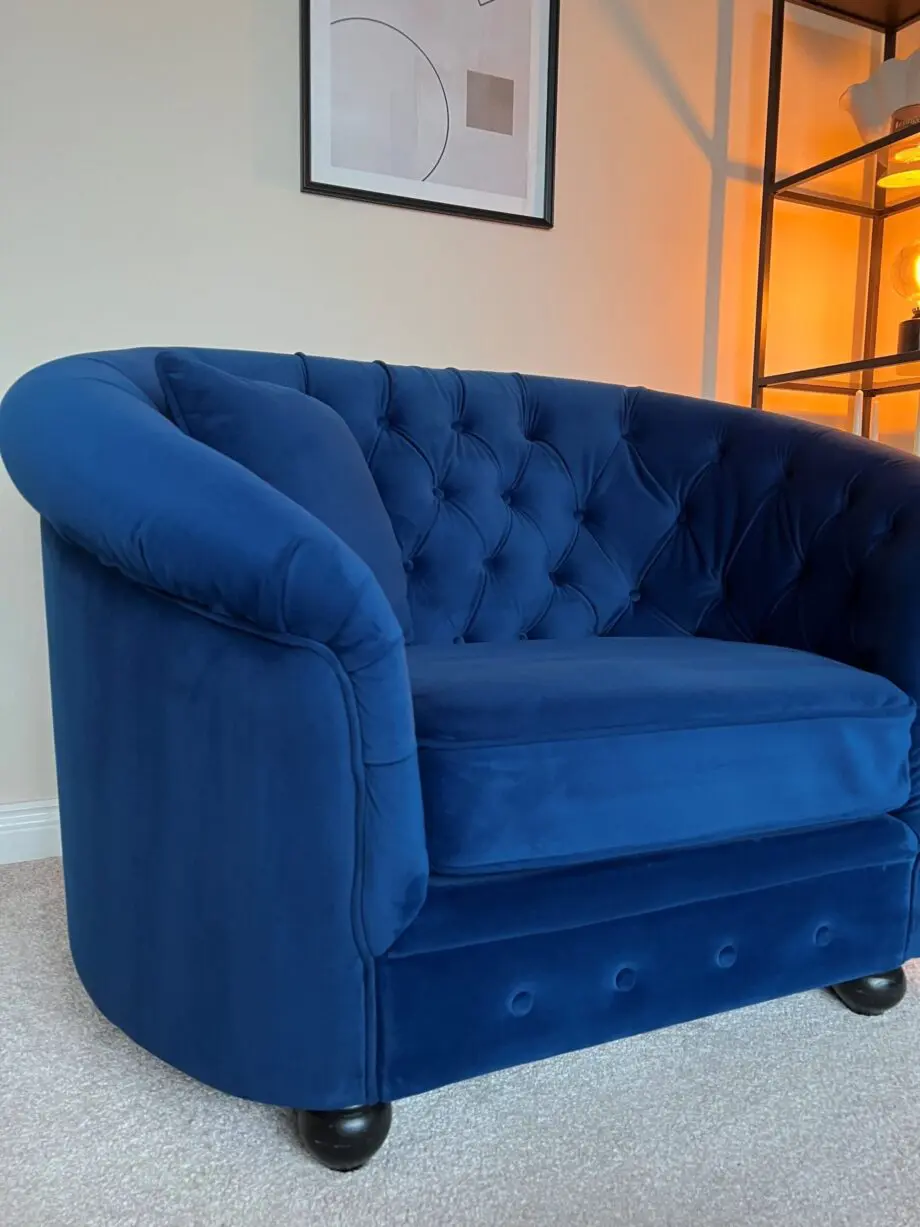 Chesterfield Velvet Plush Buttoned Curved Chelsea Blue Armchair