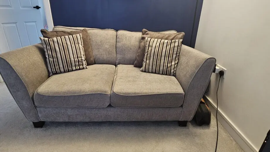Sofa set inc 4 seater, 2 seater and Chair