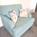 Turquoise Snuggler T-Cushion Foam Seat Chair with 2 Scatter Floral Cushions (Brand New Ex Display Sofa)