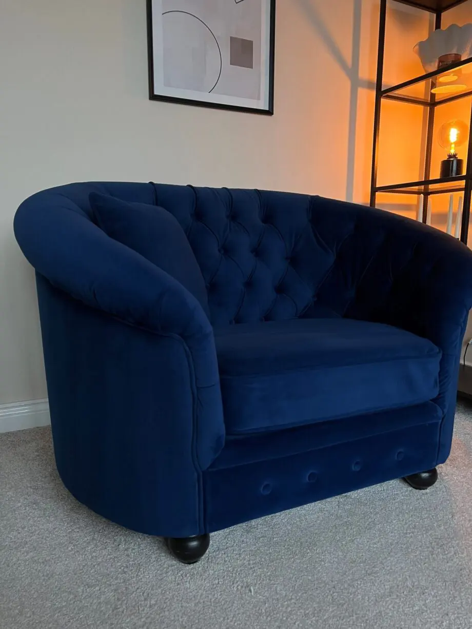 Chesterfield Velvet Plush Buttoned Curved Chelsea Blue Armchair