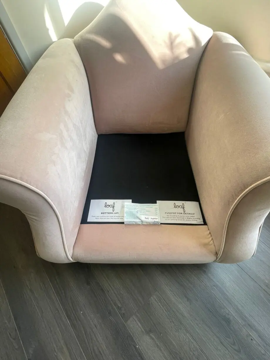 Loaf pink armchair