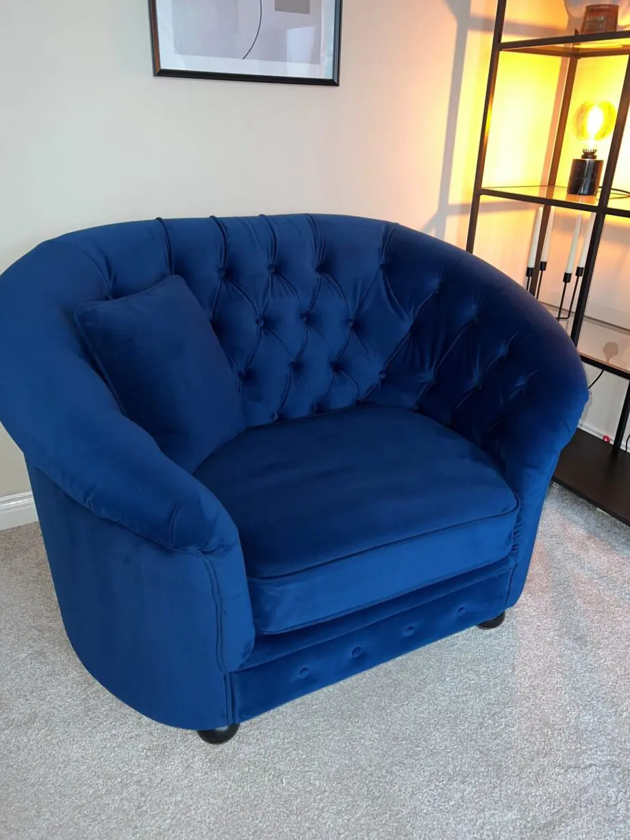 Chesterfield Velvet Plush Buttoned Curved Chelsea Blue Armchair