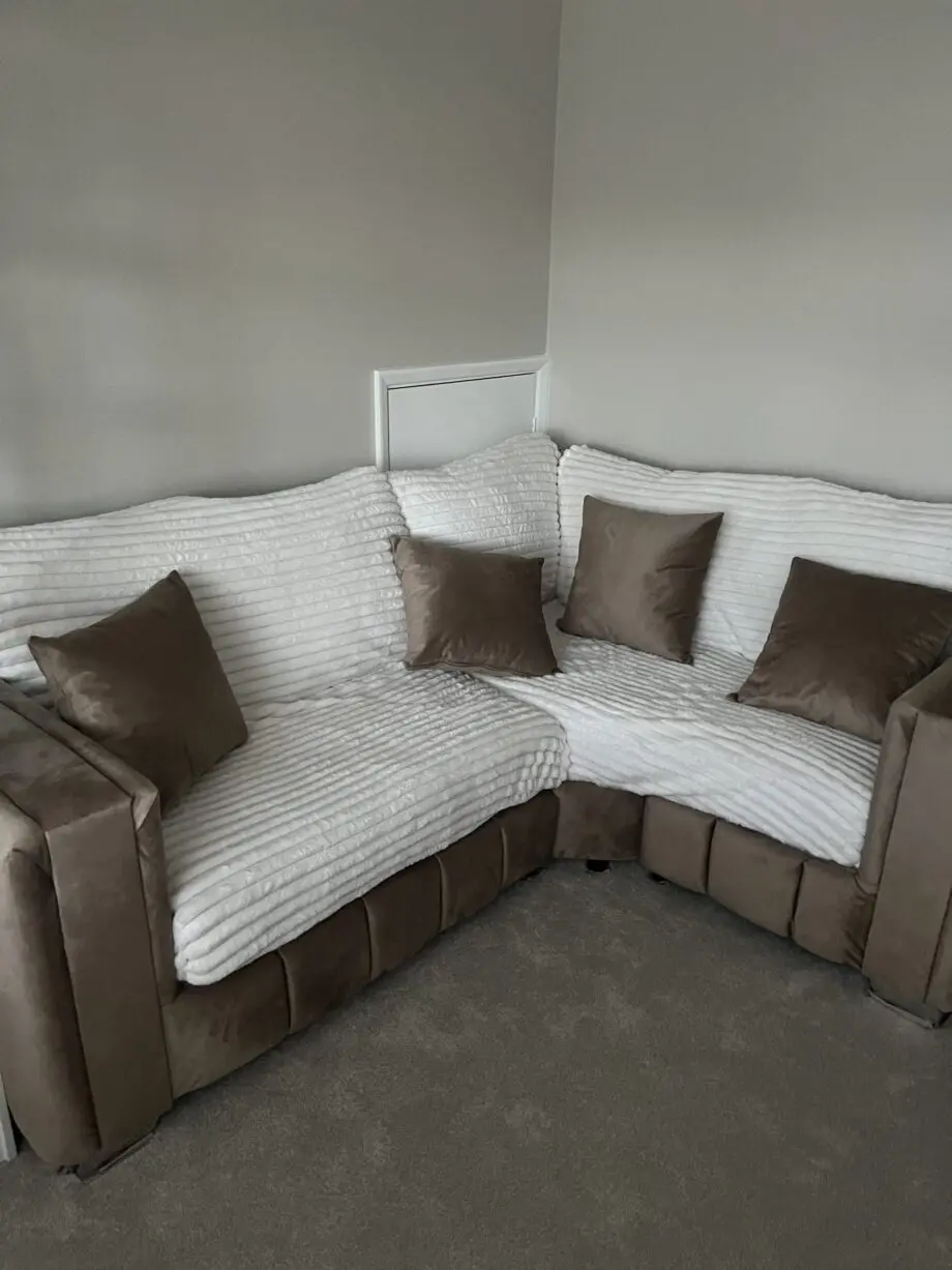 Sofa L shape right & 2 seater to match