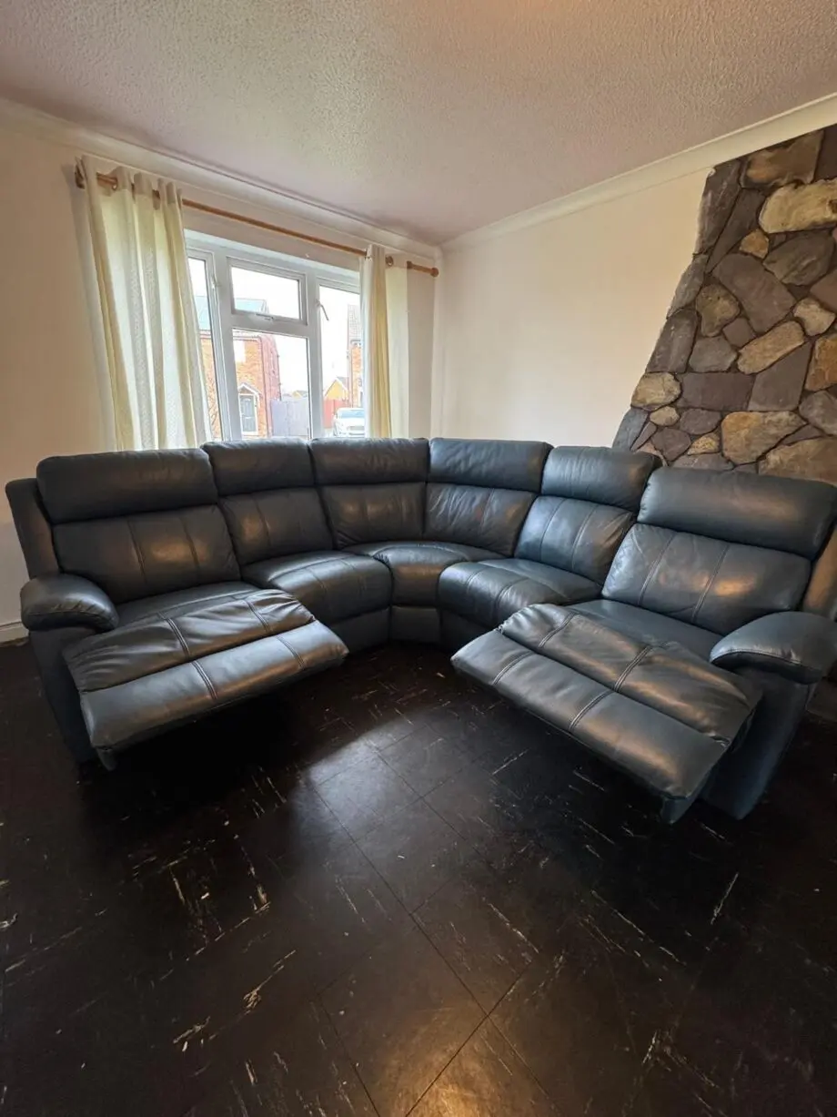 5 seater real leather reclining sofa