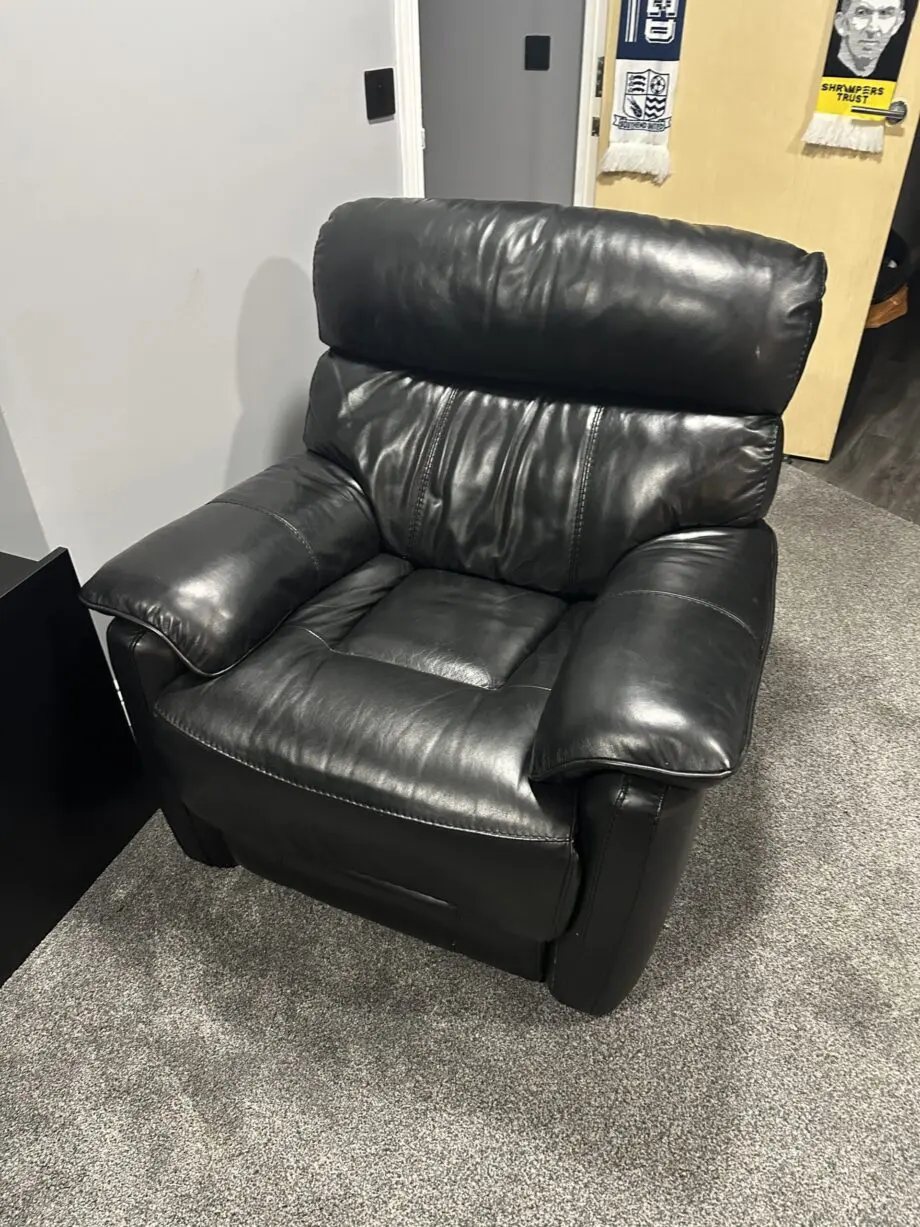 PRYME MANUAL RECLINER CHAIR (BLACK LEATHER)