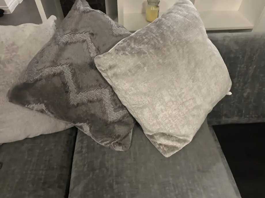 LAWRIE PB SP 2+C+2 SOFA