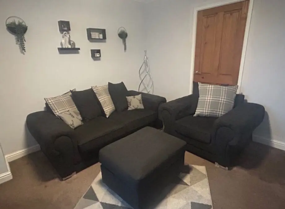Honeypot furniture black scatter back 3 piece sofa suite