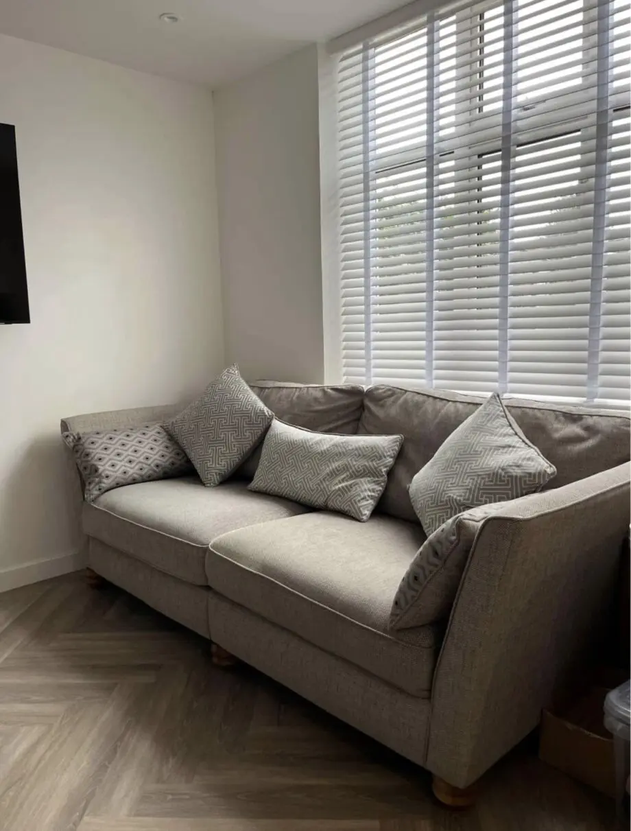 OAK FURNITURE LAND GAINSBOROUGH SOFA INCLUDING REVERSIBLE CUSHIONS