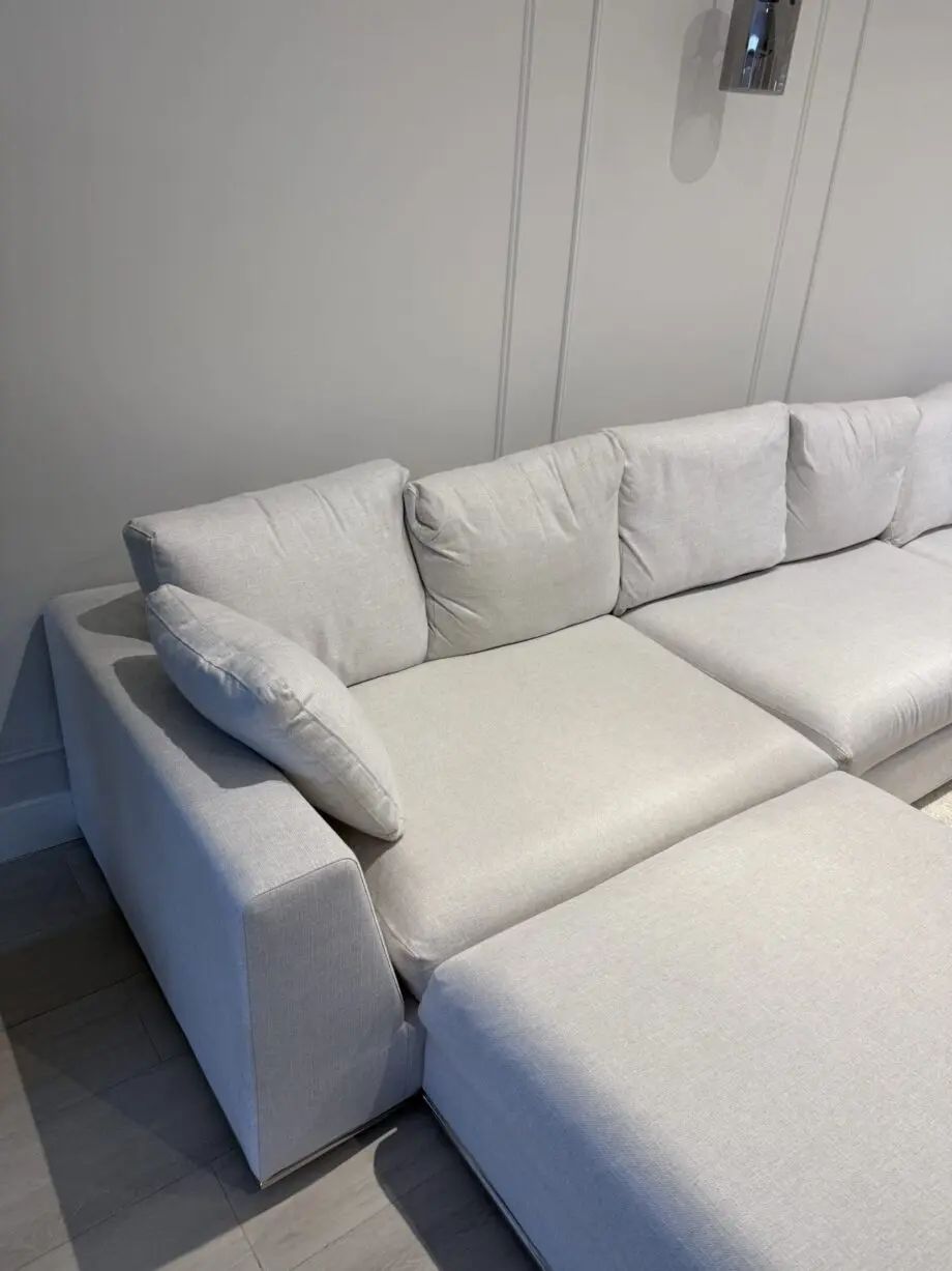 NOA Home The Flow XL Adjustable Sofa