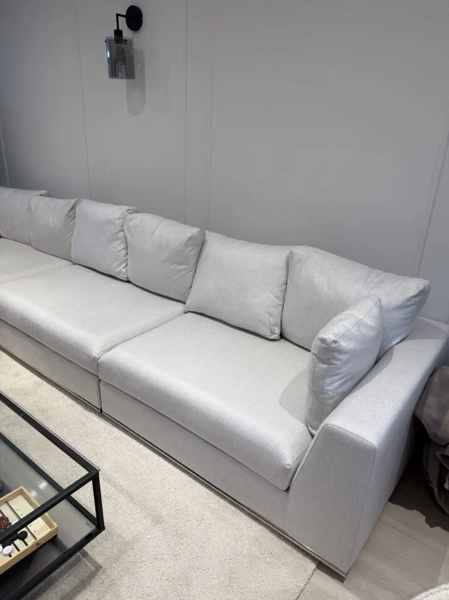 NOA Home The Flow XL Adjustable Sofa