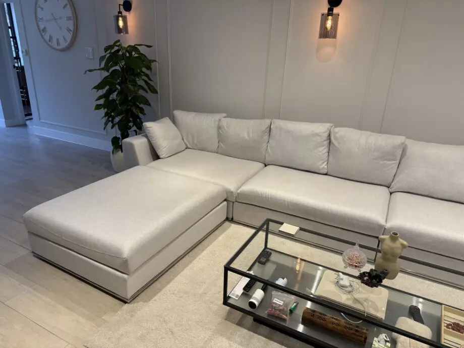 NOA Home The Flow XL Adjustable Sofa