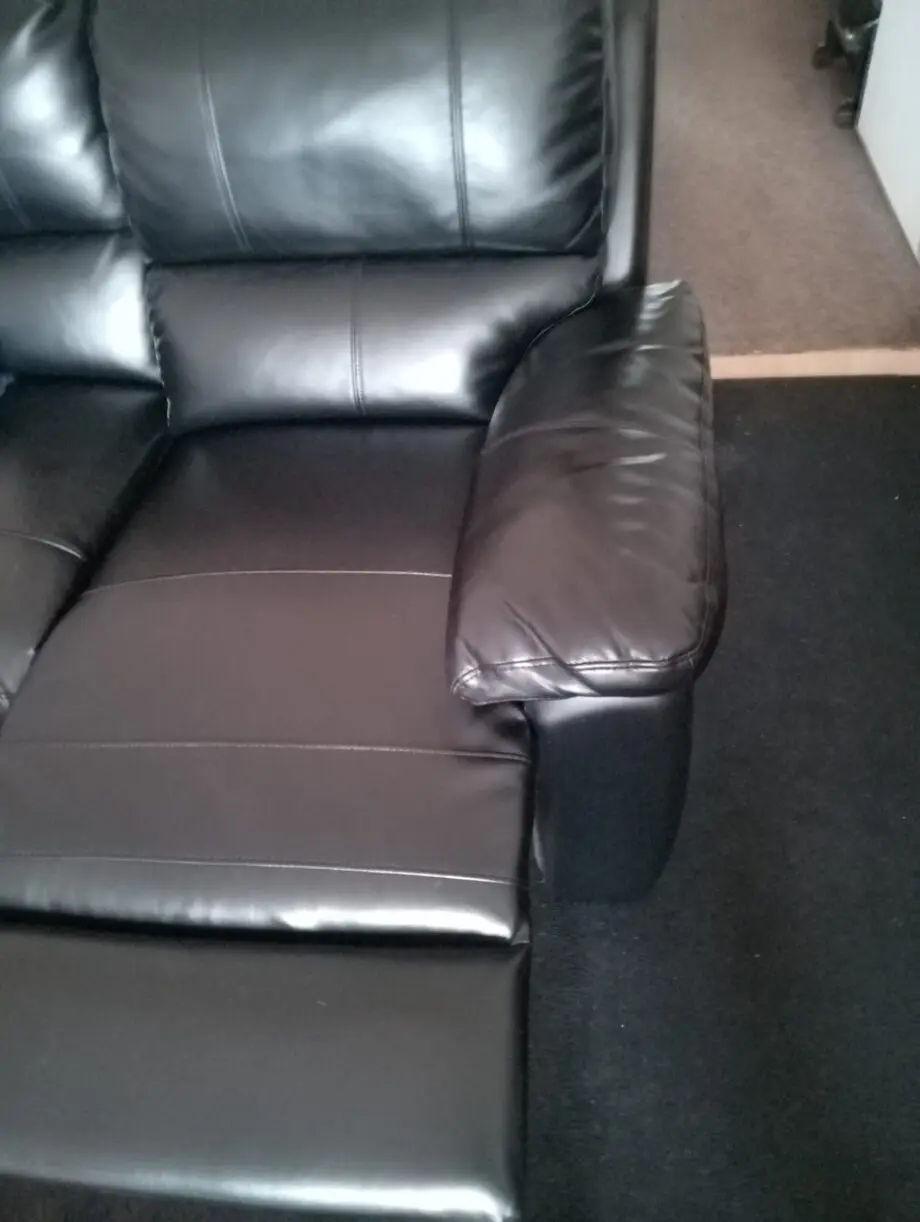 Reclining sofa