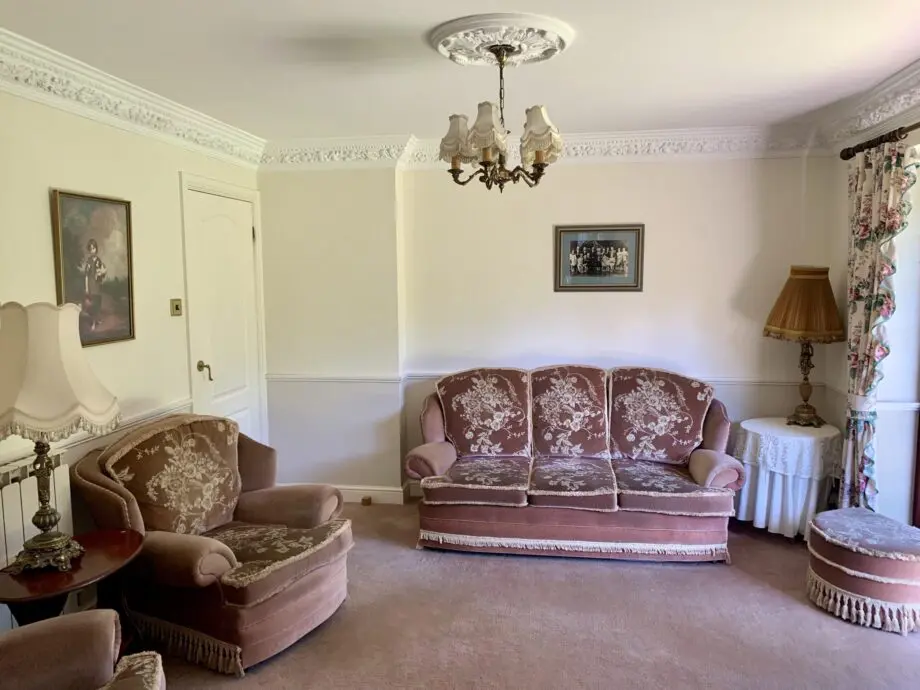 3 Seater Settee, 2 Armchairs and 2 Footstool Set