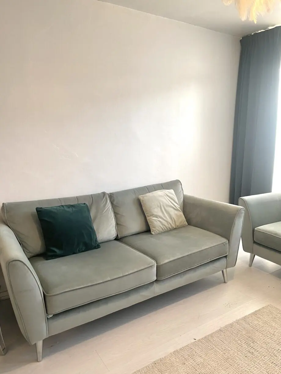 LUXURY Sofa’s by SOFOLOGY in light green (2x 3 seaters)