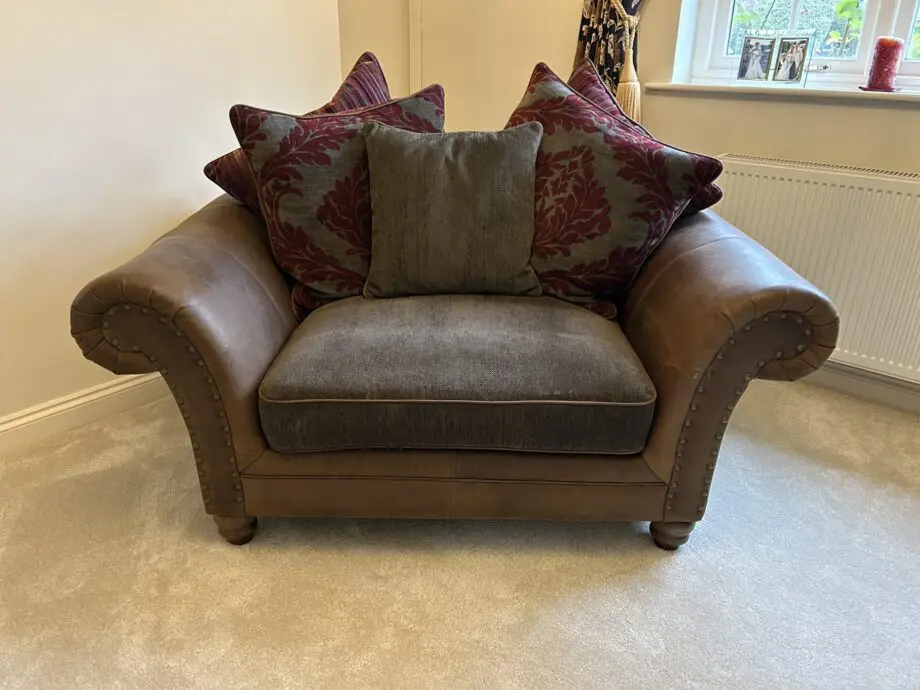 Lee Longlands large two seater, snuggler and foot stool.