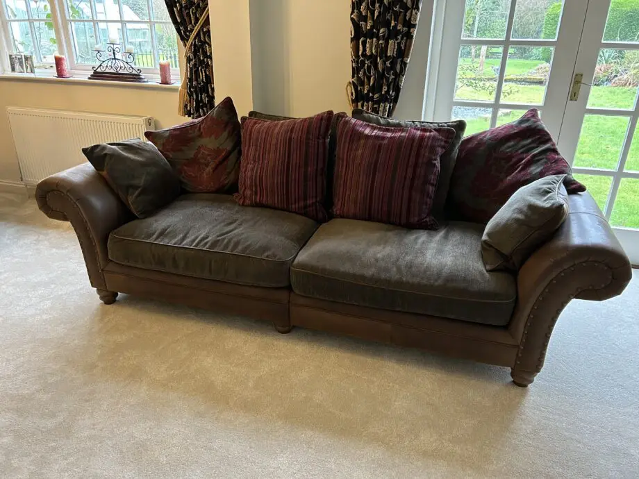 Lee Longlands large two seater, snuggler and foot stool.