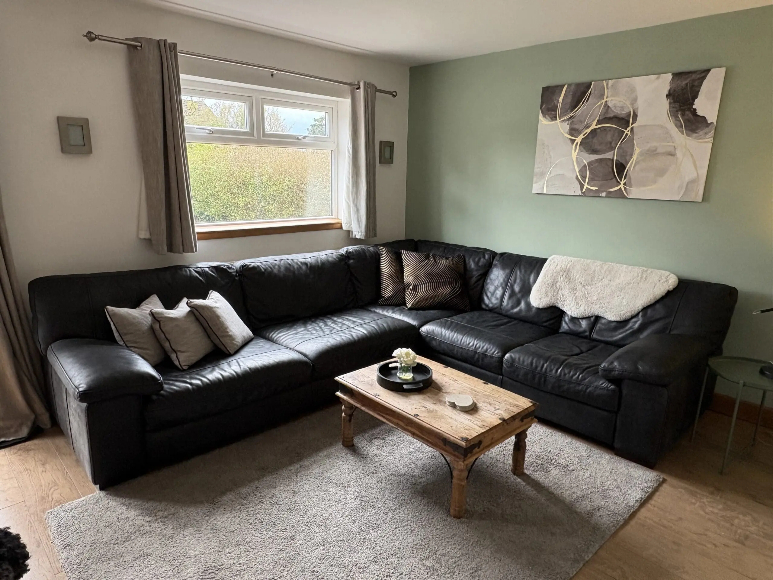 Sofology black leather corner sofa Linara