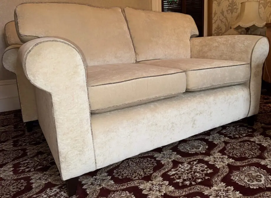 Sofa - like new! 2 of 2