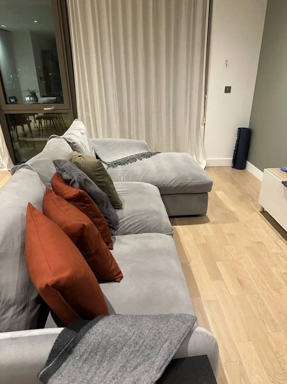 Snug corner sofa grey - 2.83 x 1.59cm