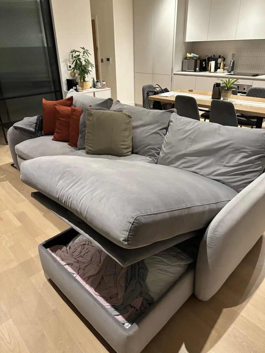 Snug corner sofa grey - 2.83 x 1.59cm