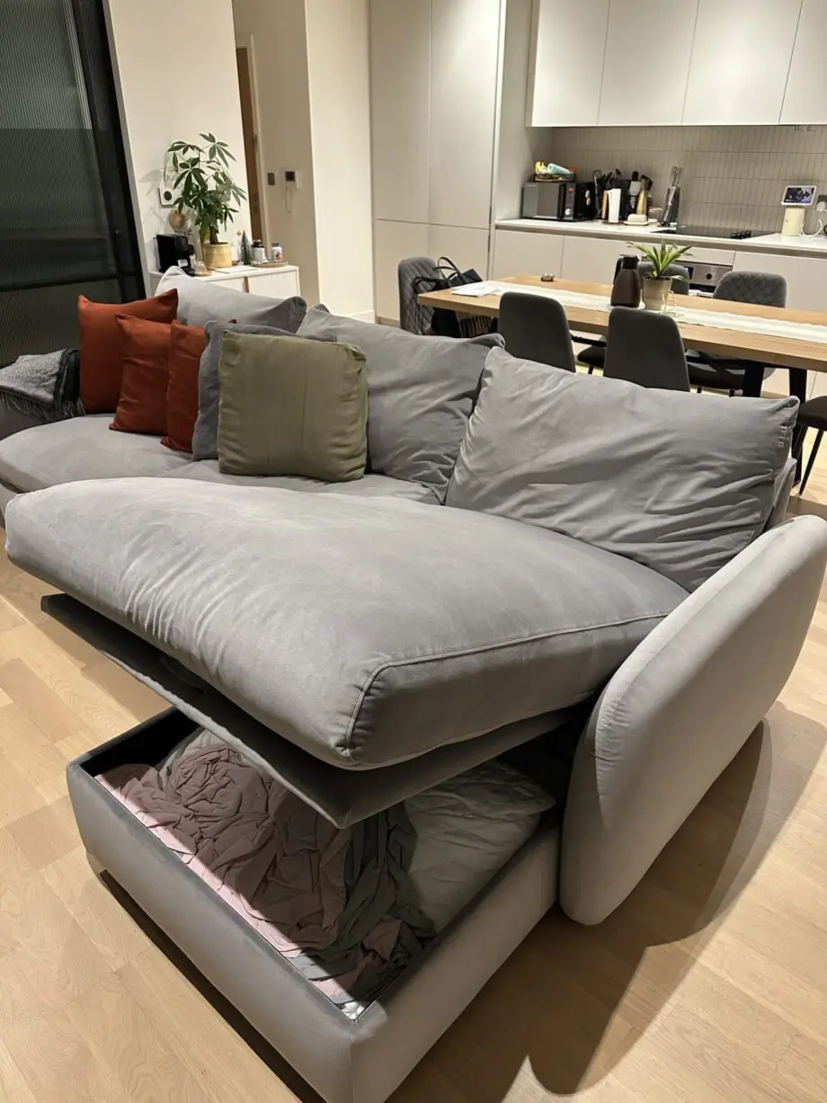 Snug corner sofa grey - 2.83 x 1.59cm