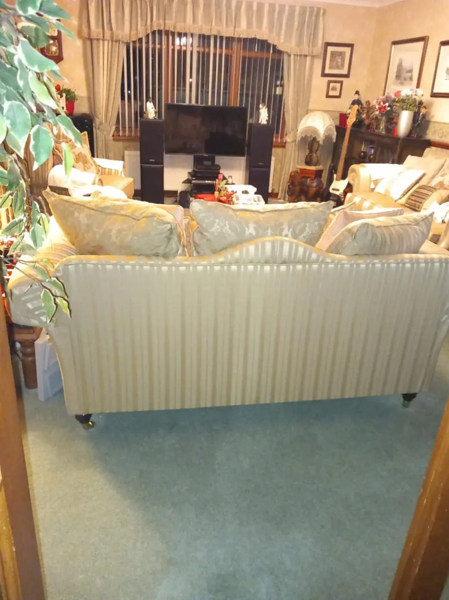 Regency style 2 seater sofa with matching cushions