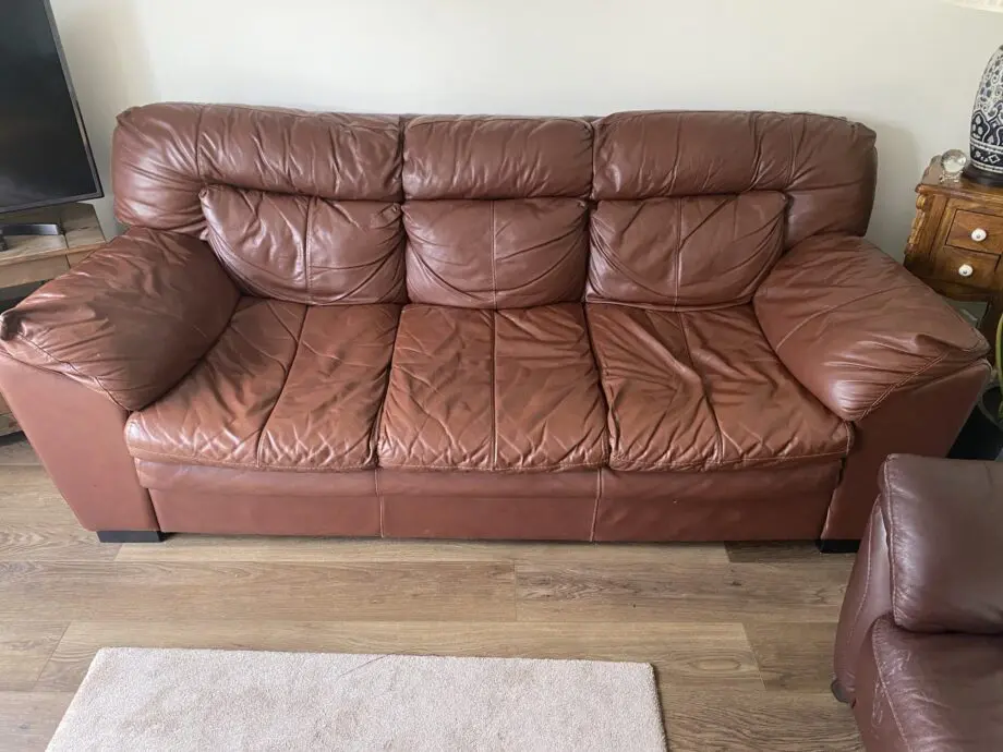 3 Seater DFS sofa (Brown) leather sofa