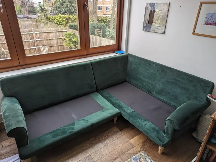 Loaf corner sofa in clever velvet