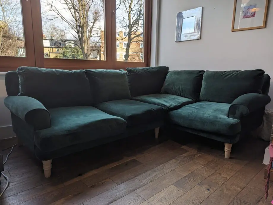 Loaf corner sofa in clever velvet
