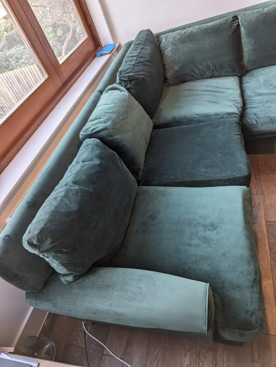 Loaf corner sofa in clever velvet