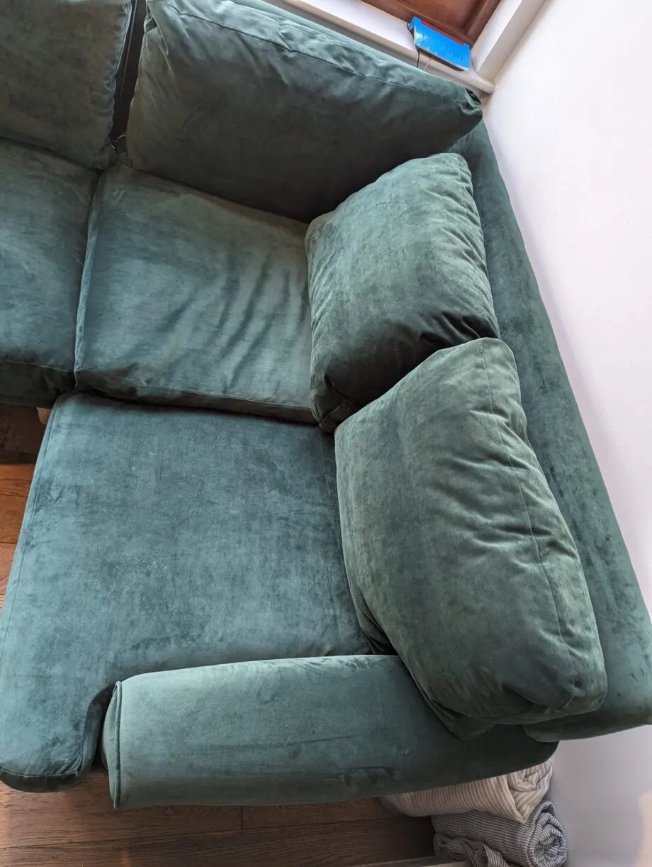 Loaf corner sofa in clever velvet