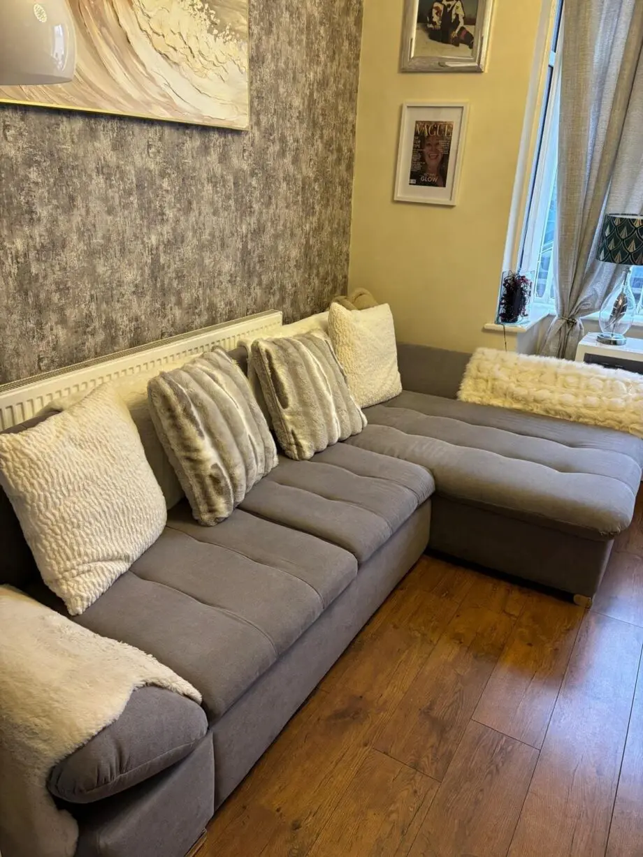 Corner sofa also a sofa bed
