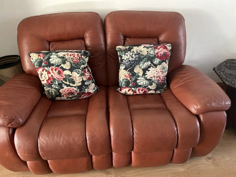 3+ 2 sofa set