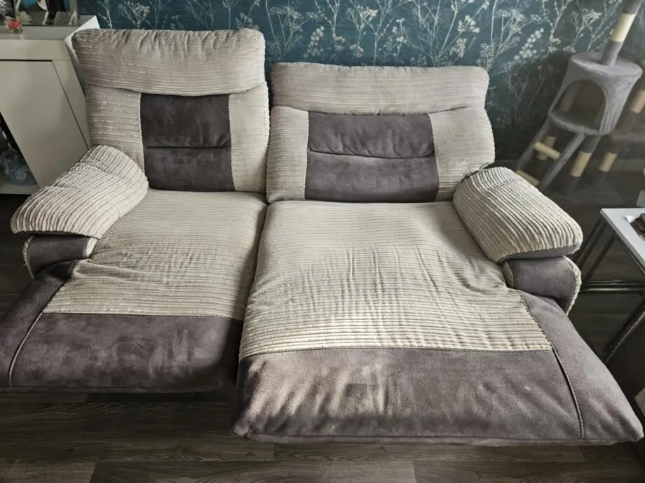 Recliner sofa