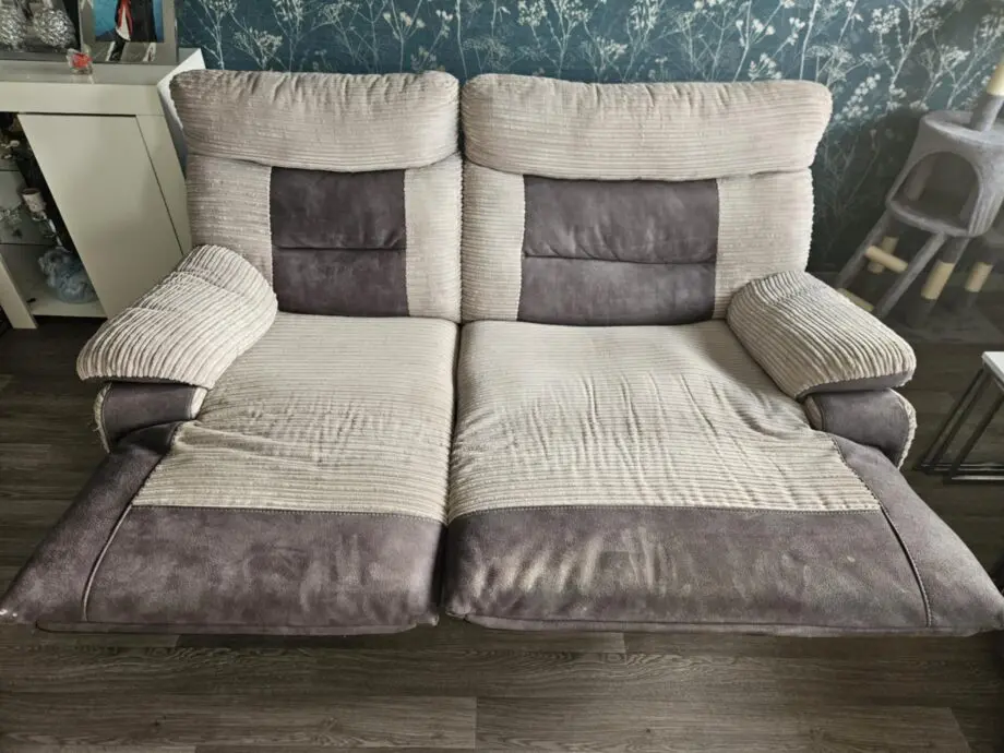 Recliner sofa