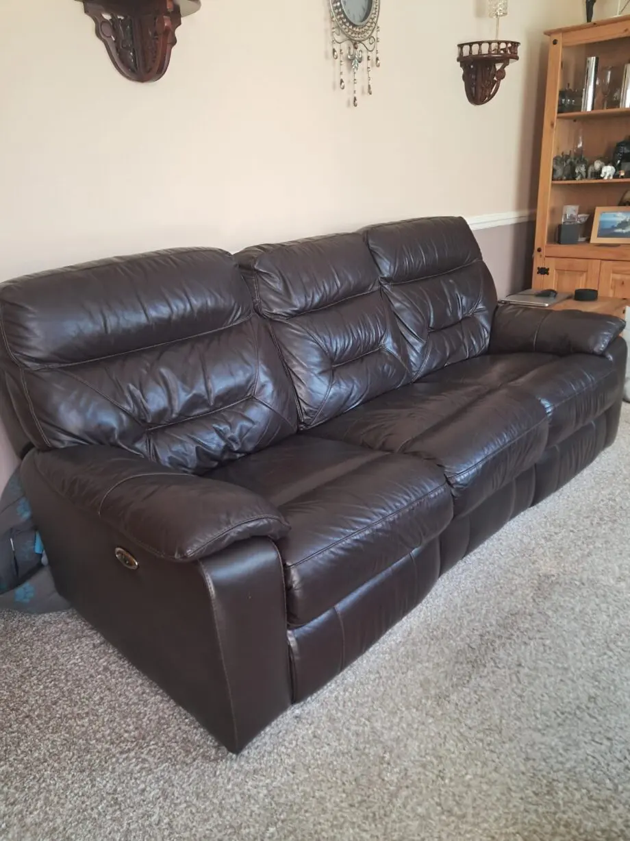 DFELECTRIC RECYCLING 3 PIECE SOFA AND MATCHING ELECTRIC RECYLINER CHAIR