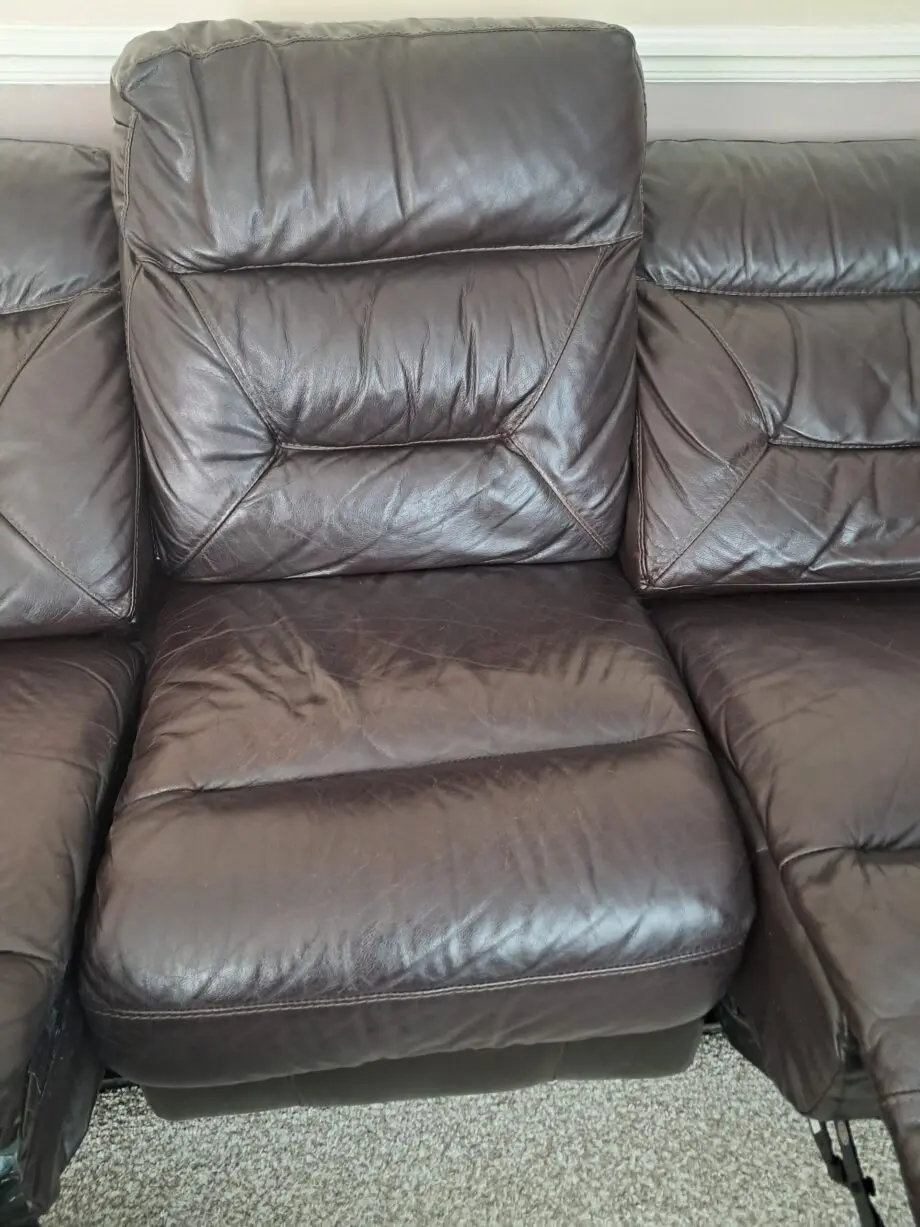 DFELECTRIC RECYCLING 3 PIECE SOFA AND MATCHING ELECTRIC RECYLINER CHAIR