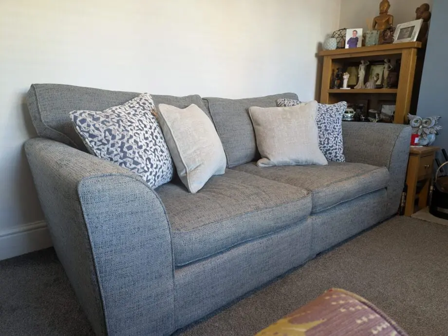 Barker and stonehouse 3 seater 2-part settee blue