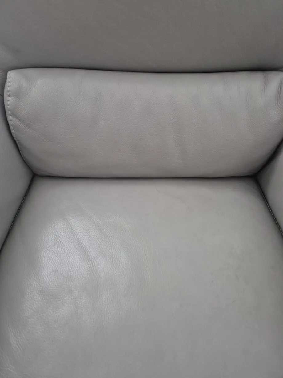 DFS Valdez Swivel Chair