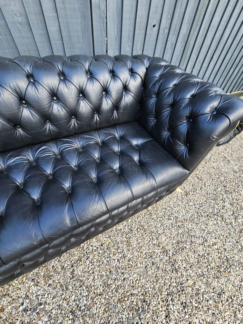 Black saxon leather chesterfield