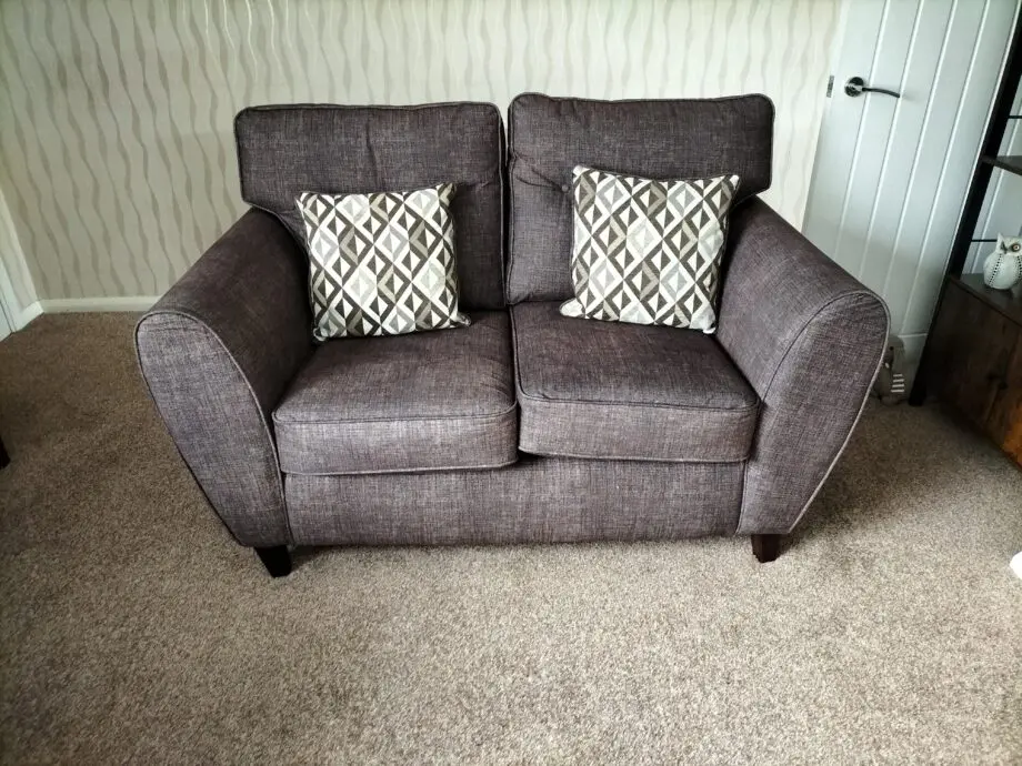 2 sofas