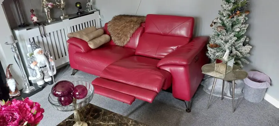 1 ea 2 seater sofa and 2 seater recliner