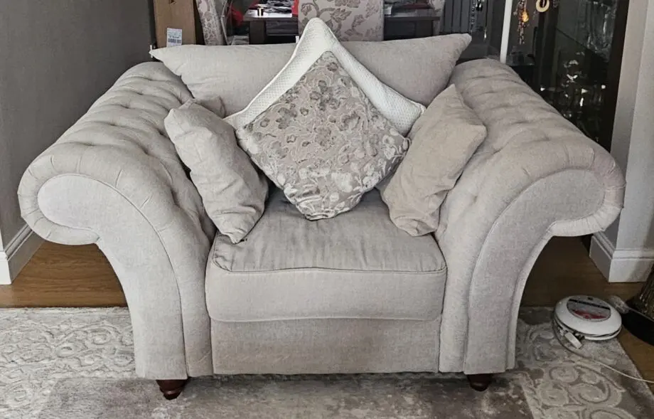 5 seater L-shaped sofa and single armchair