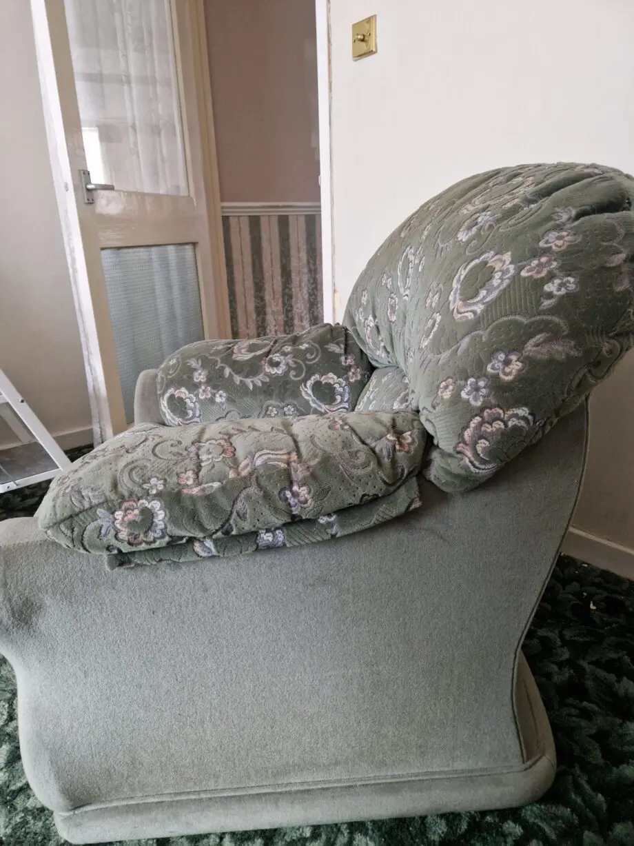 Green patterned 4pc sofa set