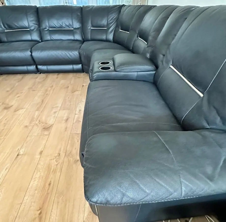 Harvey’s Hedgemoor Modular Black Corner Sofa with 2x Electric Recliners, storage and cup holders