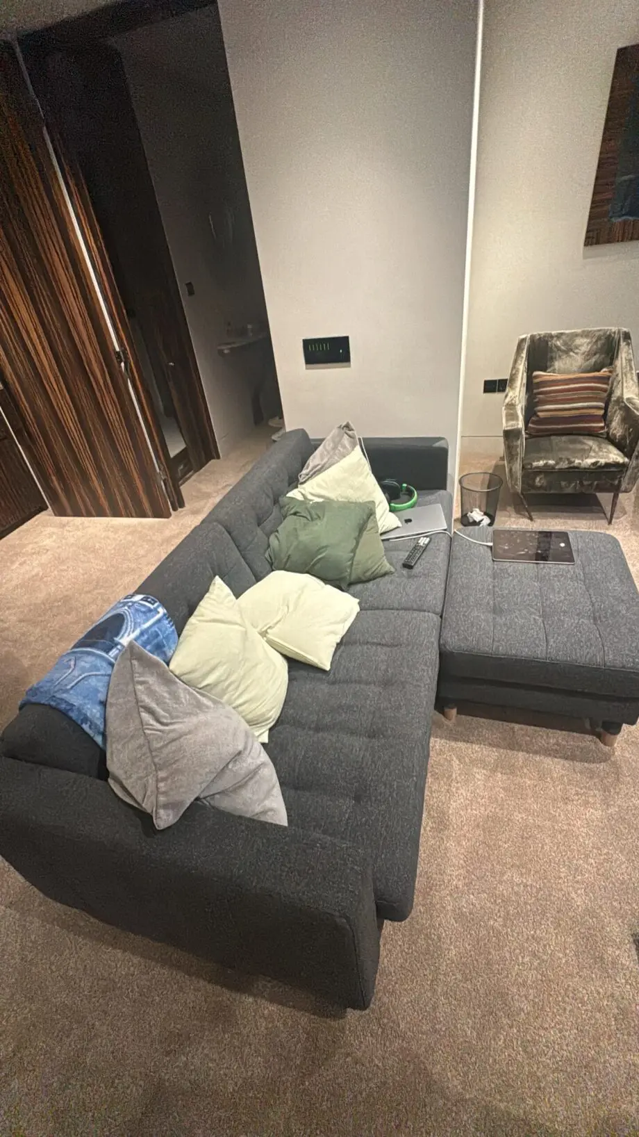 New sofa in perfect condition