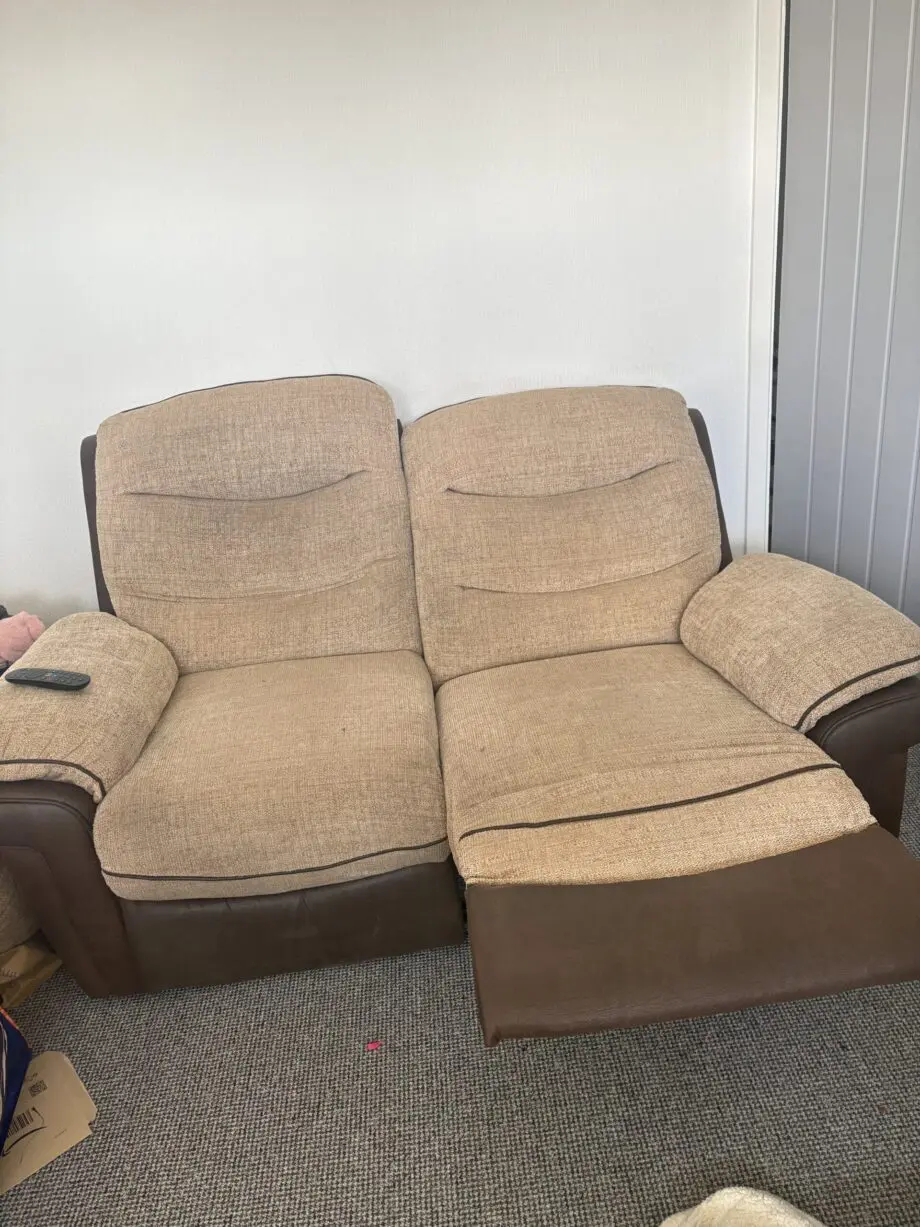 Reclining 2 seater sofa Very comfortable
